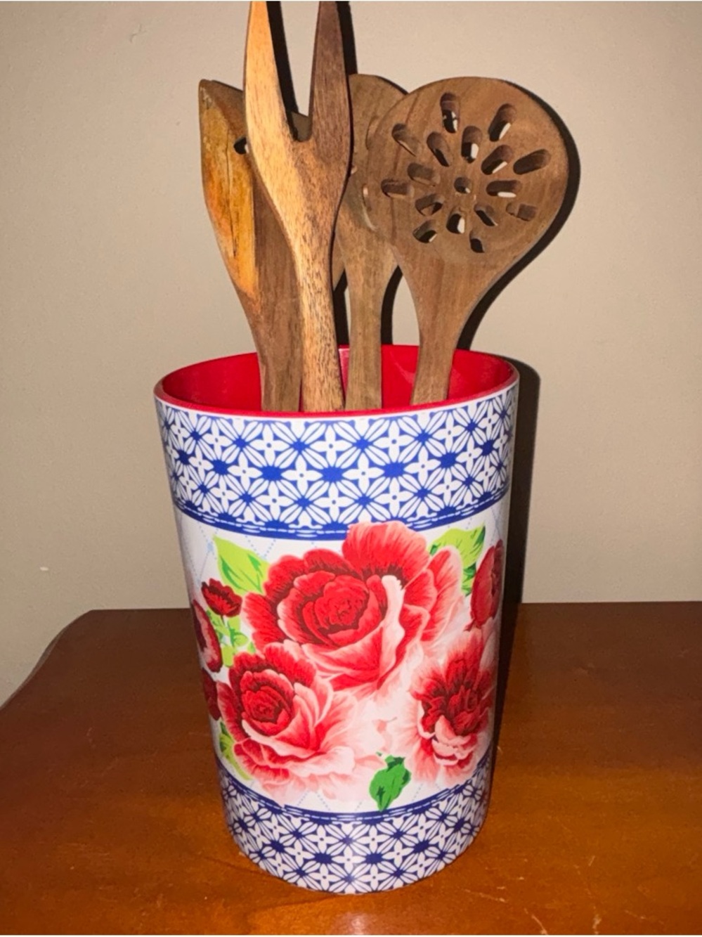The Pioneer Women Ceramic Utensil Holder